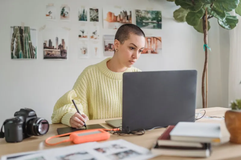 Stop Watching How They Work: The Process-Envy Spiral That's Quietly Wrecking Your Creativity